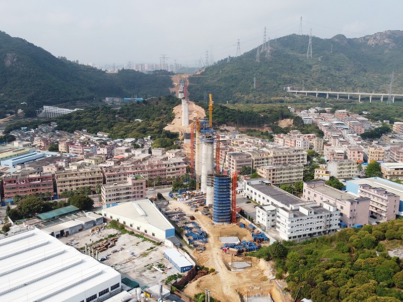 赣深高铁中铁十九局跨厂澳门十大博彩集团